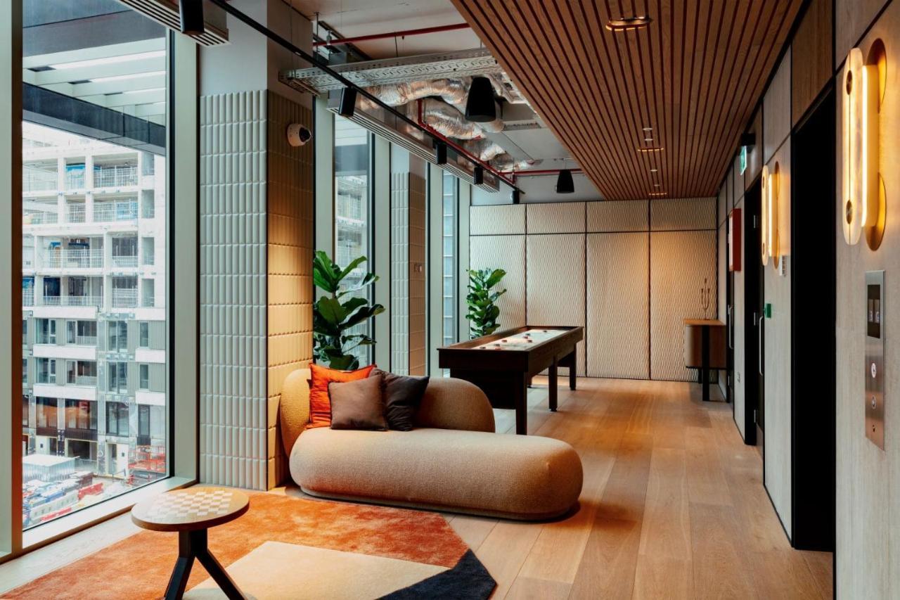 Coppermaker Square In Stratford Aparthotel Londra Exterior foto