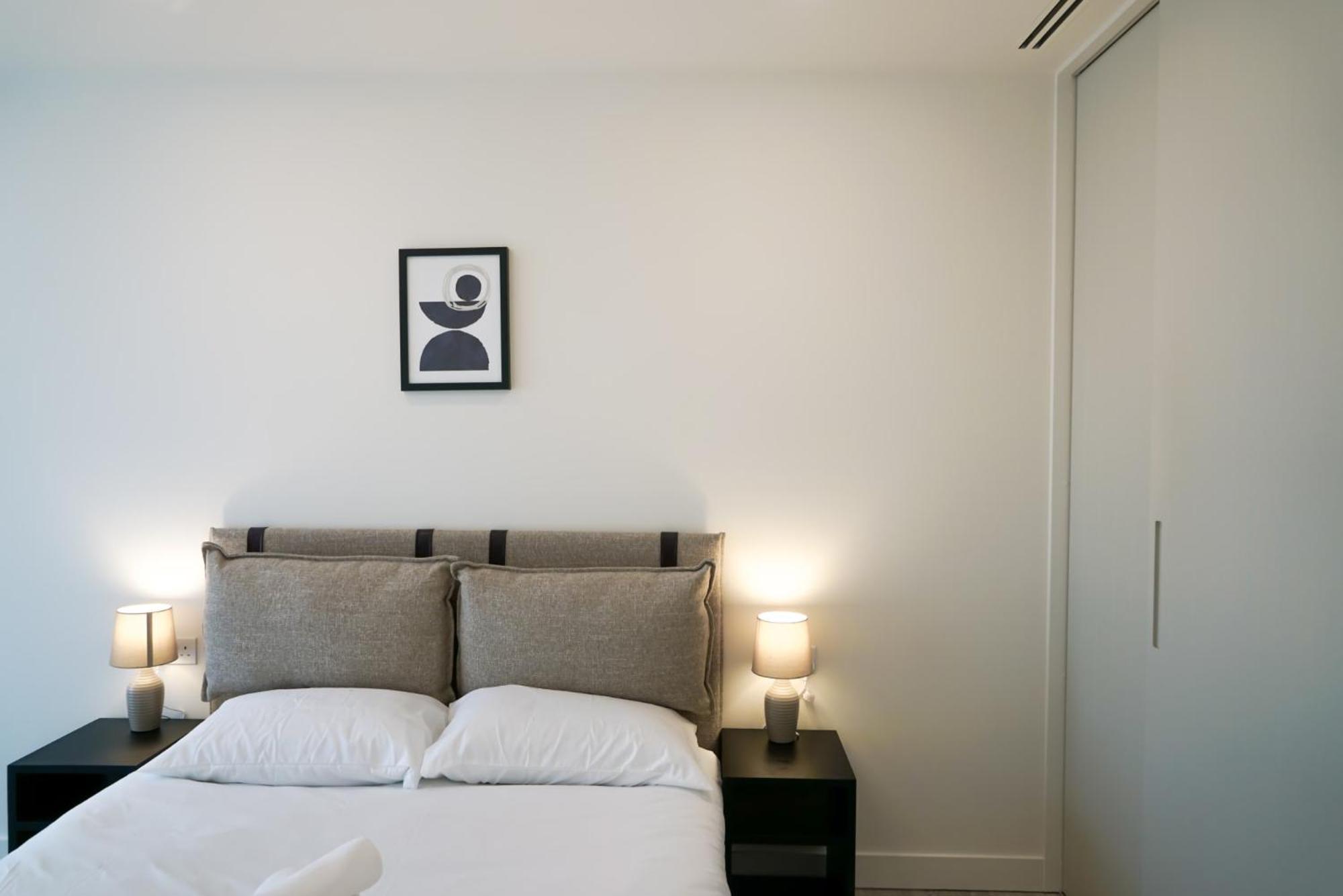 Coppermaker Square In Stratford Aparthotel Londra Exterior foto